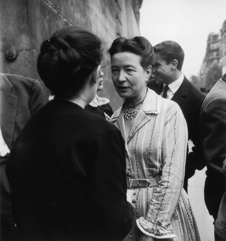 La disputa entre hombres y mujeres es la falta de compañerismo: Beauvoir La disputa entre hombres y mujeres es la falta de compañerismo: Beauvoir