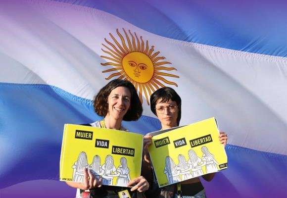 Argentina: "Ni un paso atrás", feminismo resiste a ataques de Milei