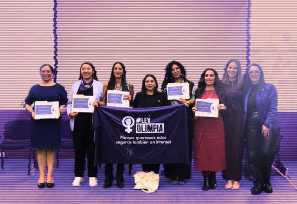 Cumbre sobre violencia digital: la reparación debe ser integral y justa