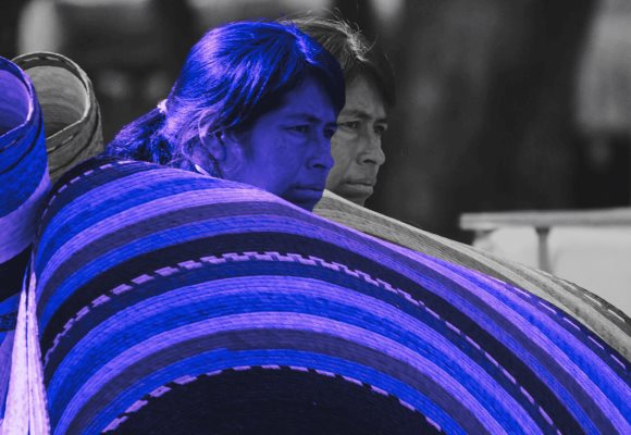 ¿Cómo se relacionan la raza y la clase en la segregación racial?