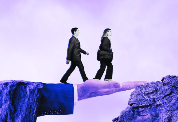 ¿Por qué las mujeres ganan menos y ascienden menos?